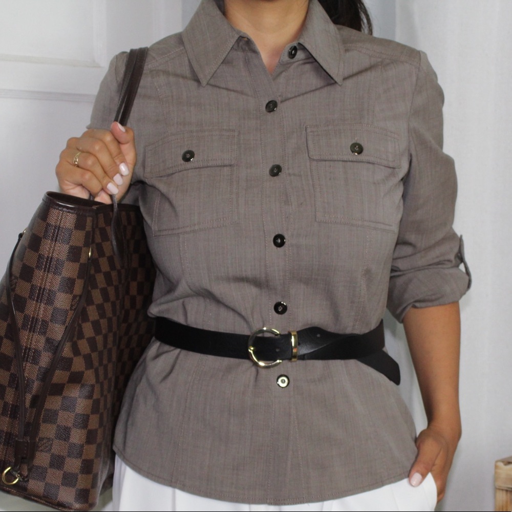ST.JOHN button down size 4 fits like M